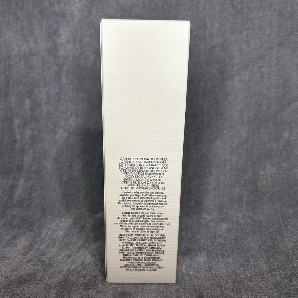 4.2 oz MAC Hyper‎ Real Fresh Canvas Cream to Foam Cleanser